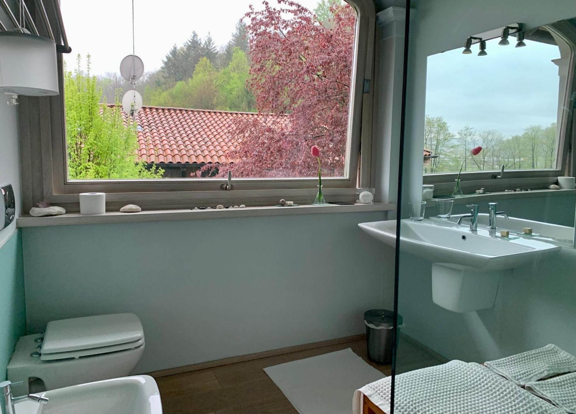 Relax Hotell Borgosesia Rum bild