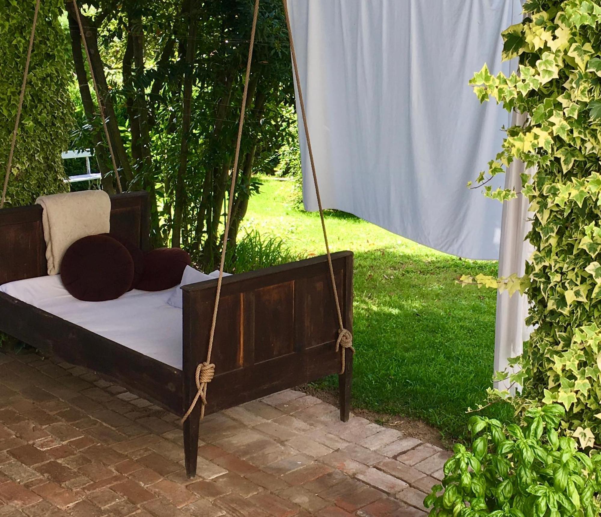 Relax Hotell Borgosesia Exteriör bild